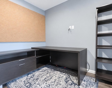 6846 N 72nd Place - Photo Thumbnail 10