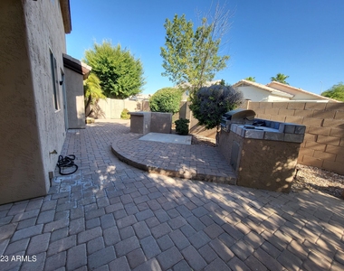 833 E Sheffield Avenue - Photo Thumbnail 37