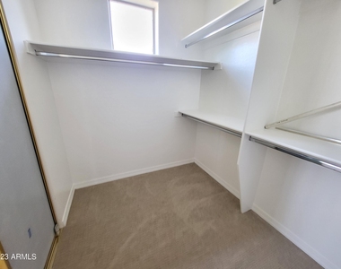 833 E Sheffield Avenue - Photo Thumbnail 34