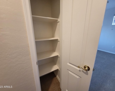 833 E Sheffield Avenue - Photo Thumbnail 26