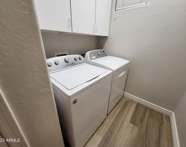 833 E Sheffield Avenue - Photo Thumbnail 17