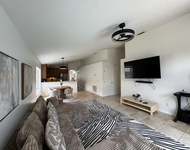 1101 Orange Cosmos Boulevard - Photo Thumbnail 14