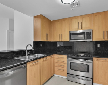 511 Se 5th Avenue - Photo Thumbnail 3