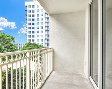 511 Se 5th Avenue - Photo Thumbnail 13