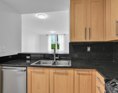 511 Se 5th Avenue - Photo Thumbnail 4