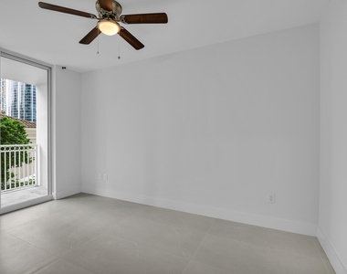 511 Se 5th Avenue - Photo Thumbnail 6