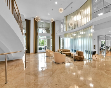 511 Se 5th Avenue - Photo Thumbnail 15