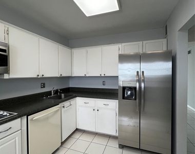 3100 Ne 48th Street - Photo Thumbnail 45