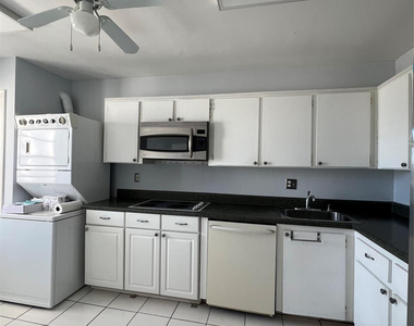 3100 Ne 48th Street - Photo Thumbnail 3