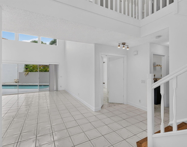 10621 Wheelhouse Circle - Photo Thumbnail 8
