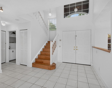 10621 Wheelhouse Circle - Photo Thumbnail 5