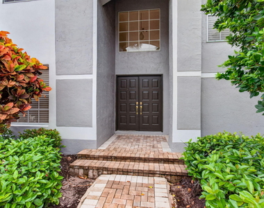 10621 Wheelhouse Circle - Photo Thumbnail 4