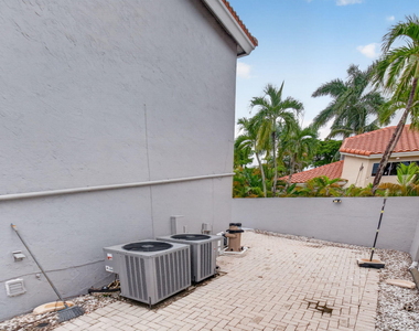 10621 Wheelhouse Circle - Photo Thumbnail 81
