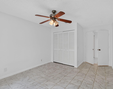 10621 Wheelhouse Circle - Photo Thumbnail 41