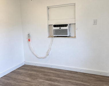 1713 Cleveland Street - Photo Thumbnail 2