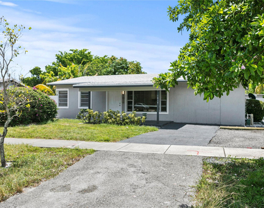 1010 Ne 24th Street - Photo Thumbnail 27