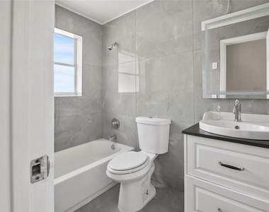 1010 Ne 24th Street - Photo Thumbnail 22