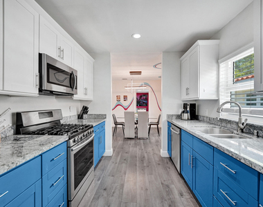 1535 Hollywood Boulevard - Photo Thumbnail 10