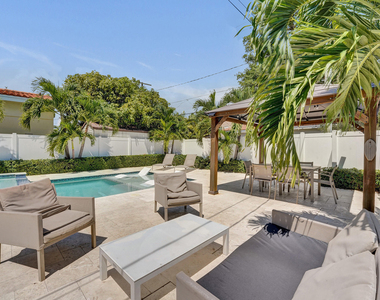 1535 Hollywood Boulevard - Photo Thumbnail 25