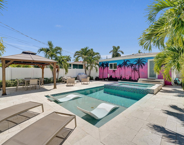 1535 Hollywood Boulevard - Photo Thumbnail 28