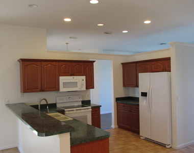 2311 Sw Susset Lane - Photo Thumbnail 1