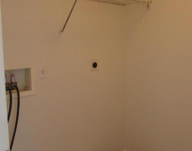 2311 Sw Susset Lane - Photo Thumbnail 7