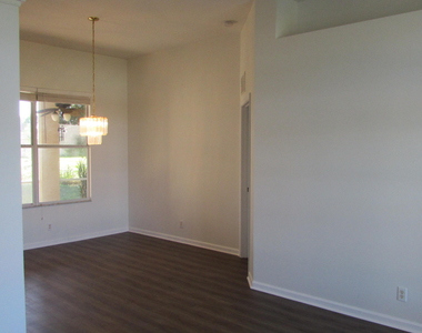 2311 Sw Susset Lane - Photo Thumbnail 6