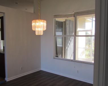 2311 Sw Susset Lane - Photo Thumbnail 5