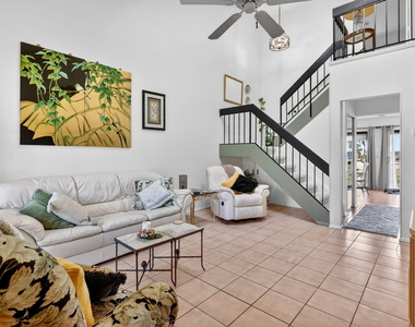1431 Se Ashville Court - Photo Thumbnail 5