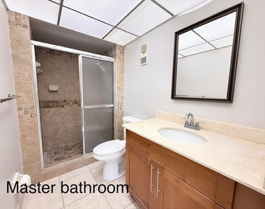460 Nw 20th Street - Photo Thumbnail 11