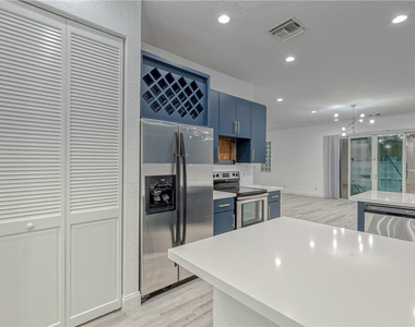 500 Sw 4th Avenue - Photo Thumbnail 10