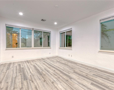 500 Sw 4th Avenue - Photo Thumbnail 16