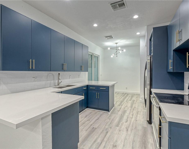 500 Sw 4th Avenue - Photo Thumbnail 9