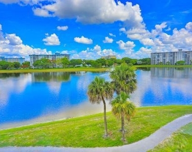 2801 N Palm Aire Drive - Photo Thumbnail 47