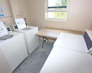 2801 N Palm Aire Drive - Photo Thumbnail 30