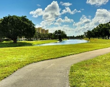 2801 N Palm Aire Drive - Photo Thumbnail 39