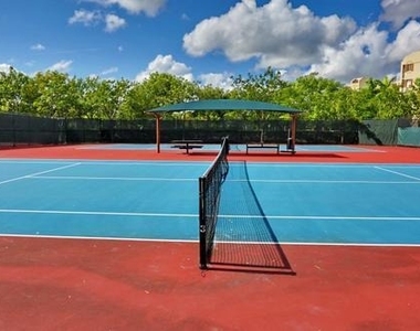 2801 N Palm Aire Drive - Photo Thumbnail 32