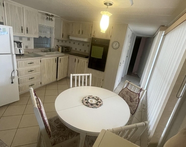 452 Nw 51st Street - Photo Thumbnail 2
