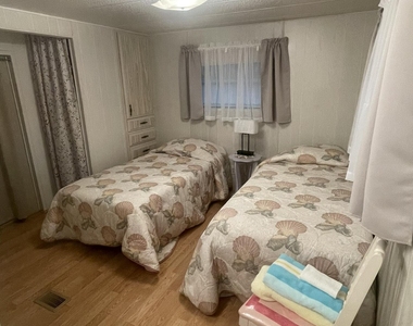 452 Nw 51st Street - Photo Thumbnail 3