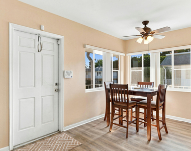 2920 Cynthia Lane - Photo Thumbnail 2
