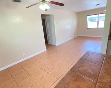 224 Ne 19th Avenue - Photo Thumbnail 2