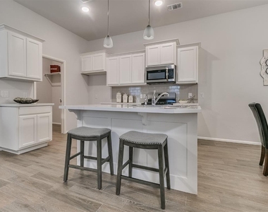 2408 Finesilver Lane - Photo Thumbnail 9