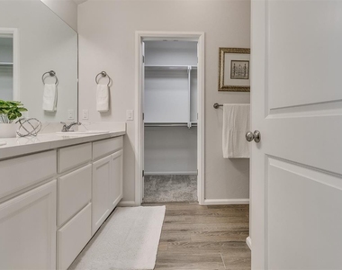 2408 Finesilver Lane - Photo Thumbnail 23