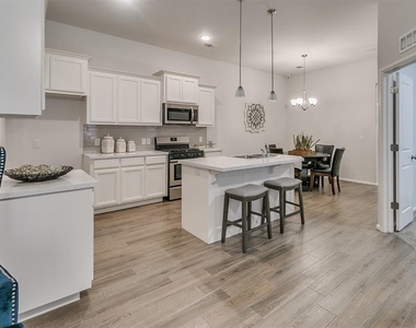 9609 Sw 25th Street - Photo Thumbnail 4
