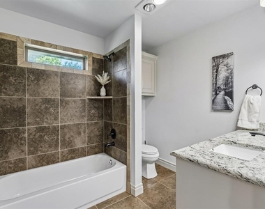 8421 126th Street - Photo Thumbnail 30