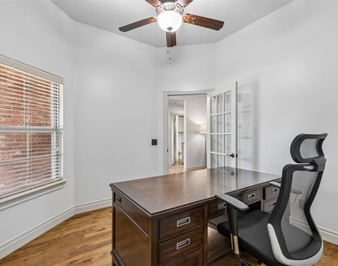 8421 126th Street - Photo Thumbnail 5