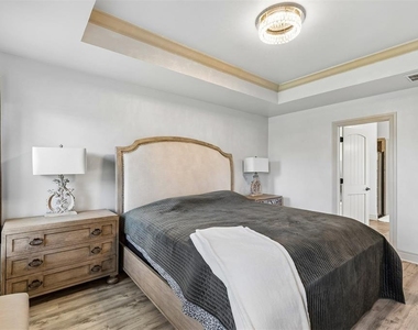 8421 126th Street - Photo Thumbnail 20