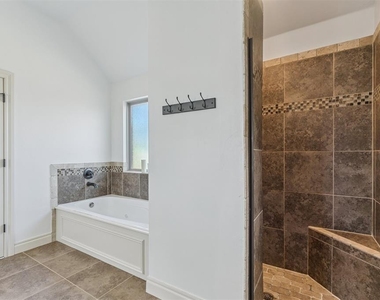 8421 126th Street - Photo Thumbnail 25