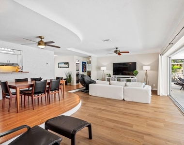 430 Ne 43rd Street - Photo Thumbnail 36