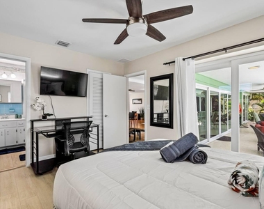 430 Ne 43rd Street - Photo Thumbnail 16